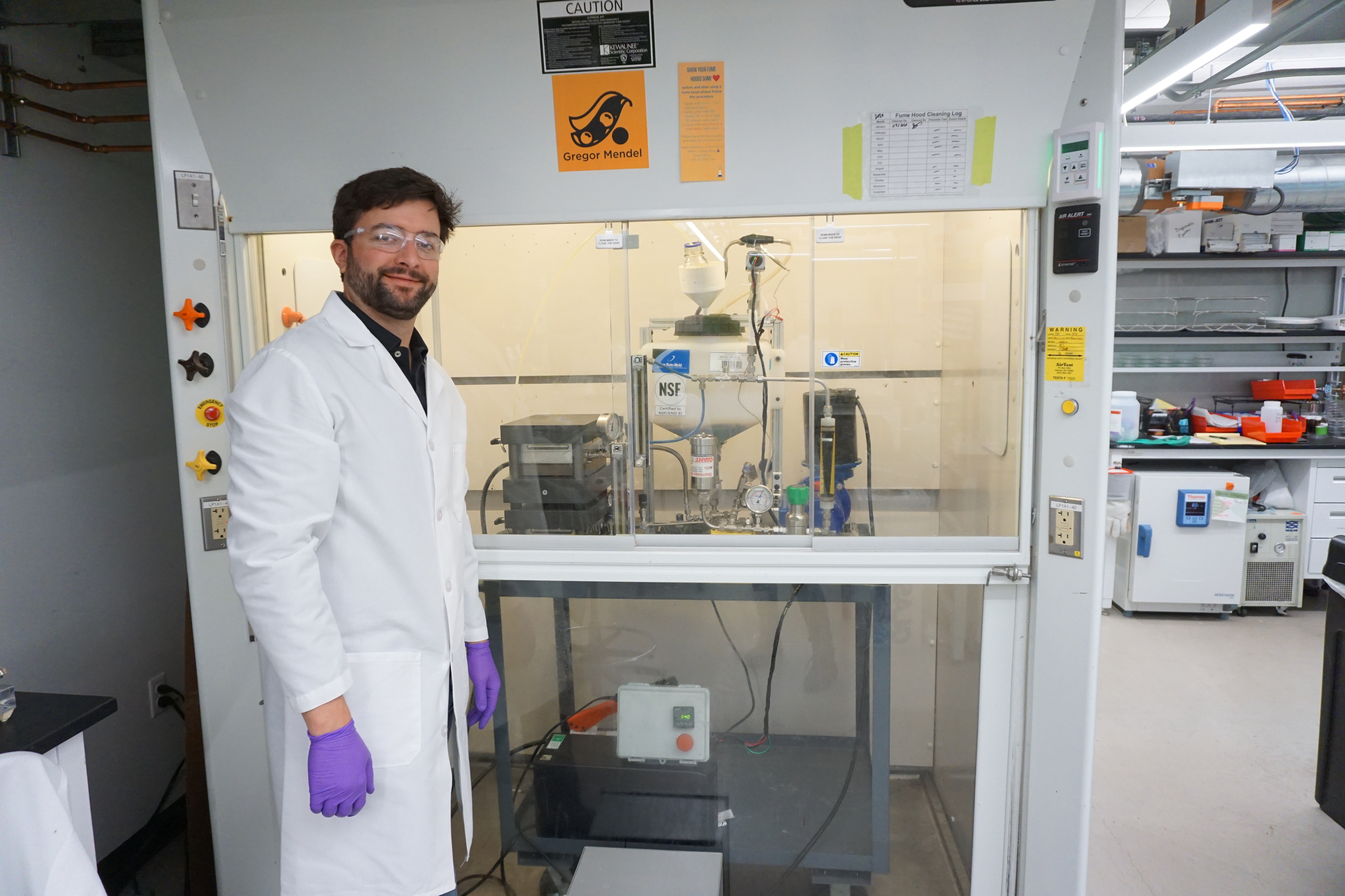 walk-in fume hood